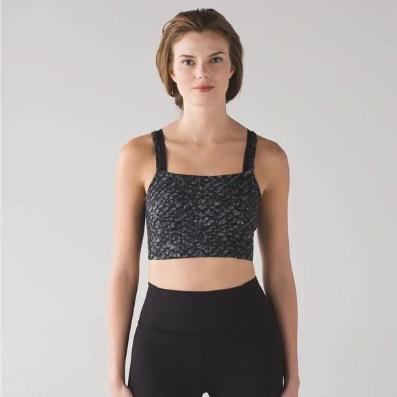 Lululemon Featherlight Bra Size 8 - Picture 10 of 10